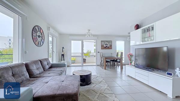 Appartement T3 Lumineux Balcon Garage double Saint-Genis-Pouilly 01630