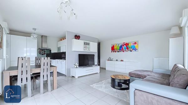 Appartement T3 Lumineux Balcon Garage double Saint-Genis-Pouilly 01630