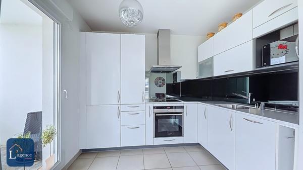 Appartement T3 Lumineux Balcon Garage double Saint-Genis-Pouilly 01630