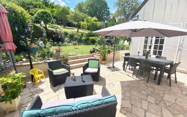 Maison à vendre    6 pièces •  Mézières-sur-Seine