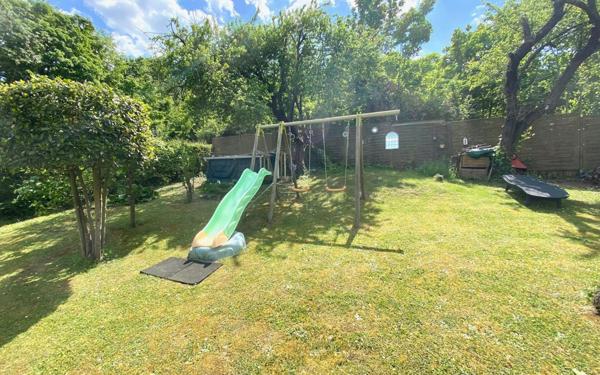 Maison à vendre    6 pièces •  Mézières-sur-Seine