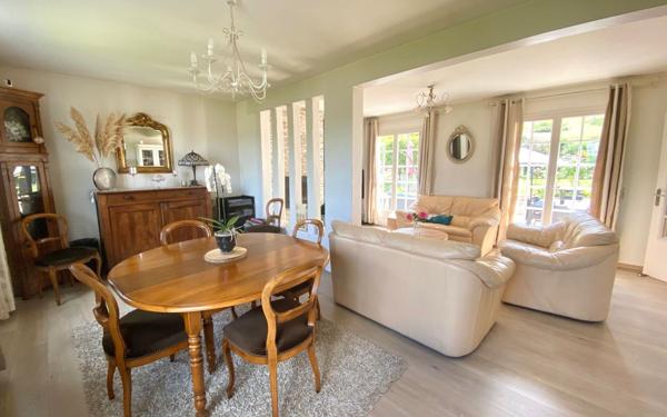 Maison à vendre    6 pièces •  Mézières-sur-Seine