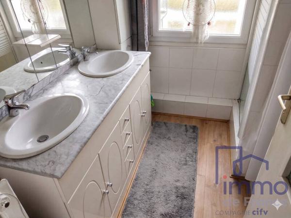 Appartement 3 pièces                                        - 43000 Le Puy-en-Velay Réf : 2675-CIFVFOREZVELAY