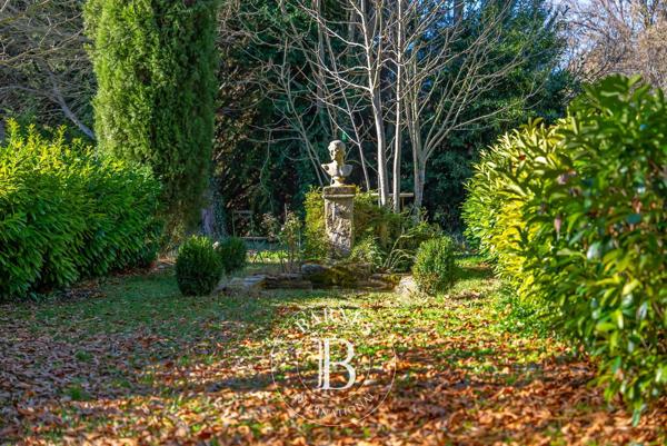 Valensole, Propriété  260 m² à vendre