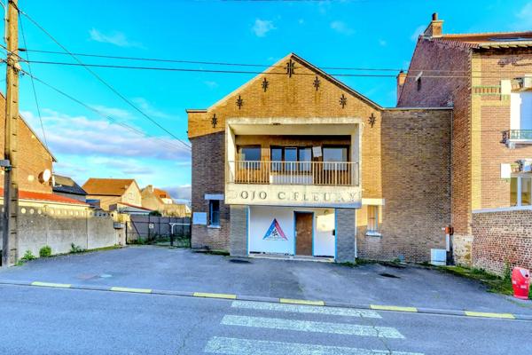 Local professionnel à vendre 475m²