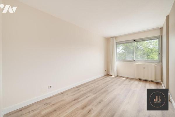 Vaste F4 au calme avec grand balcon, parking  et garage