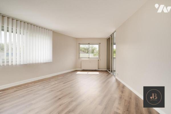 Vaste F4 au calme avec grand balcon, parking  et garage