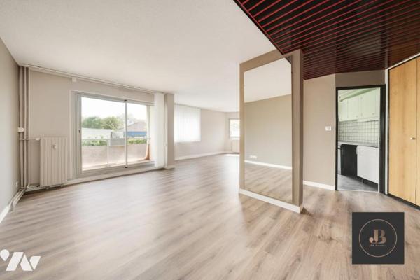 Vaste F4 au calme avec grand balcon, parking  et garage