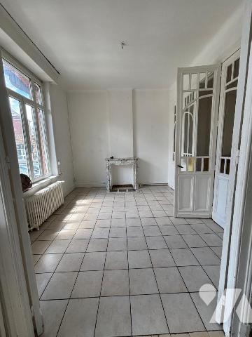 MAISON SITUE A CAMBRAI CENTRE VILLE