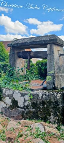 Maison à vendre 4 pièces, 109 m² sur terrain 483 m², Centre bourg Saint Bonnet de Joux