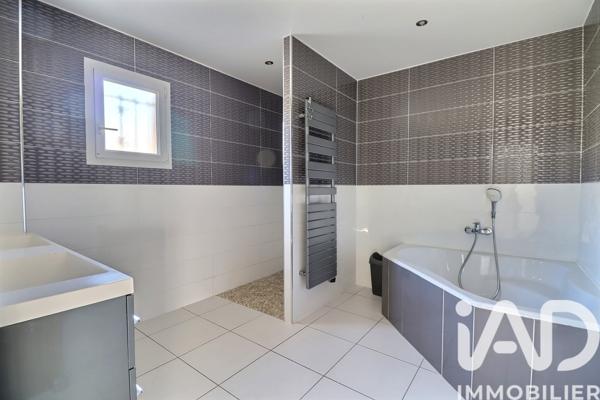 Maison à vendre 9 pièces 310 m² Marseille 14