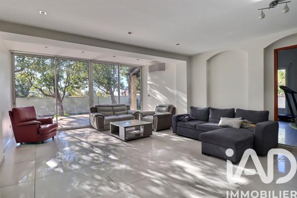 Maison à vendre 9 pièces 310 m² Marseille 14