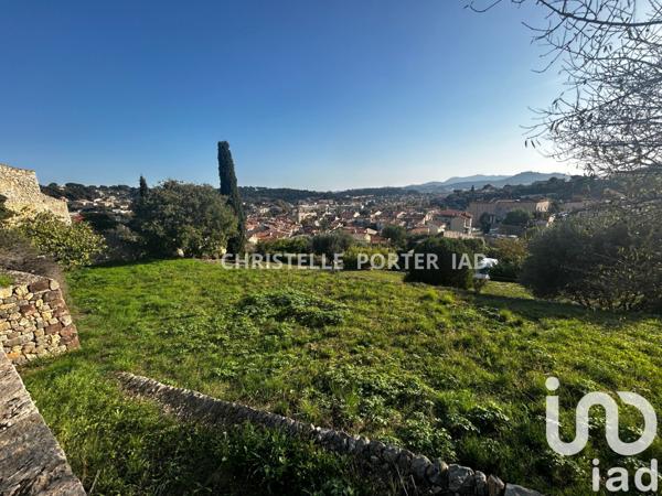 Maison 3 pièces de 66 m² à Ollioules (83190)