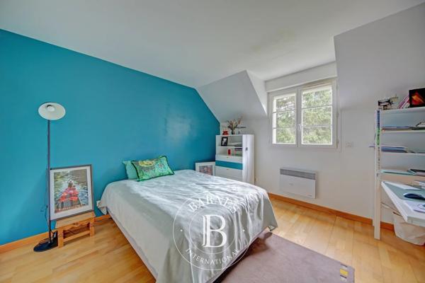 Jouy-en-Josas, Maison 4 Chambres -  330 m² à vendre