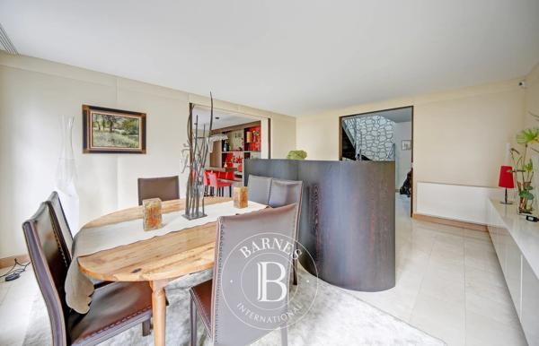 Jouy-en-Josas, Maison 4 Chambres -  330 m² à vendre