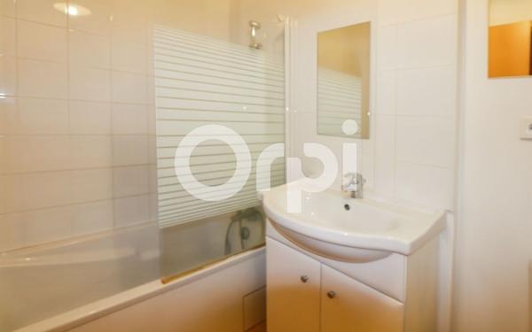 Appartement à vendre    1 pièce • 18,53 m2 Ruoms