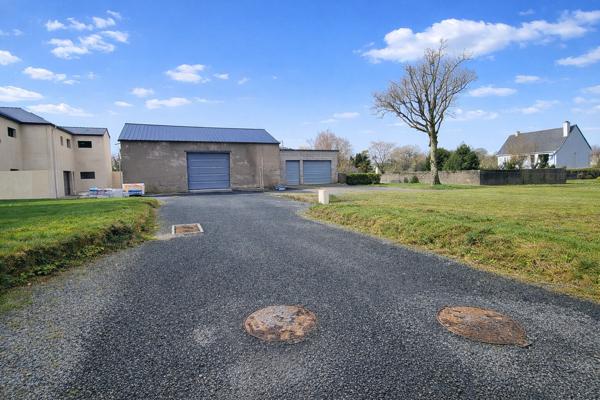 Terrain constructible de 803 m² - Saint Etienne de Montluc