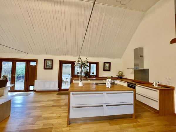 CHARMING 4-BEDROOM HOUSE WITH LARGE GROUNDS, WOODLAND AND 5,400 SQM OF LAND – ENERGY RATING A