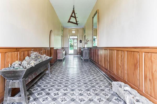 Maison de maître du XVIIIème siècle et sa chapelle secrète