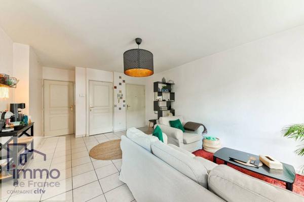 LYON 3, VILLETTE, T3 VENDU LOUÉ