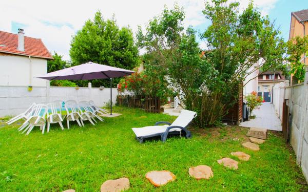 Maison à vendre    5 pièces •  Le Blanc-Mesnil