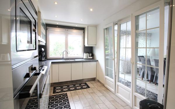 Maison à vendre    5 pièces •  Le Blanc-Mesnil