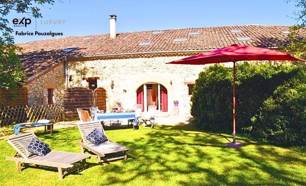 Propriété rare de 8,5 ha avec vue dominante, gîtes, sans contrainte d’exploitation