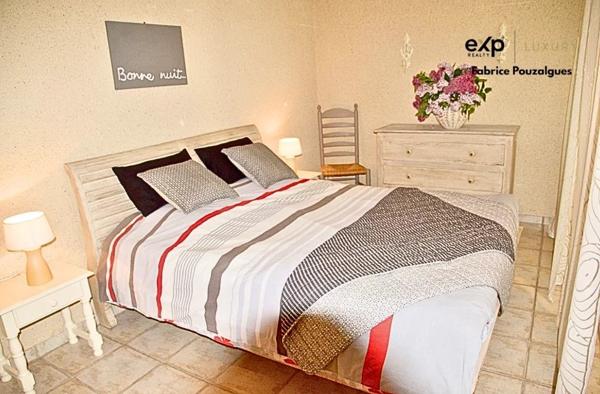 Propriété rare de 8,5 ha avec vue dominante, gîtes, sans contrainte d’exploitation