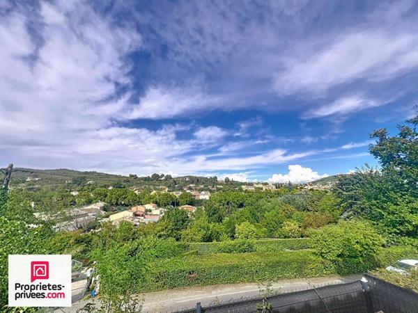 Manosque  villa T4 avec piscine et garage