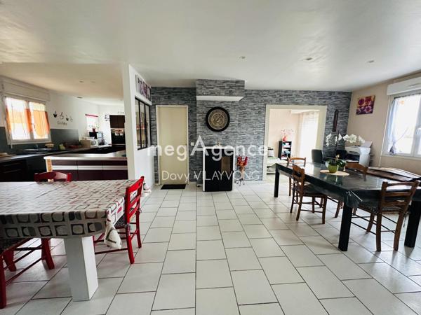 Maison à SAINT-PIERRE-MONTLIMART, 49600 - 5 pièces 100m²