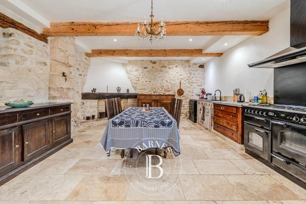 Pernes-les-Fontaines, Mas 8 Chambres -  490 m² à vendre