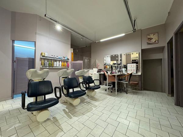 La Fourragère 13012 Fond de commerce salon de coiffure esthétique