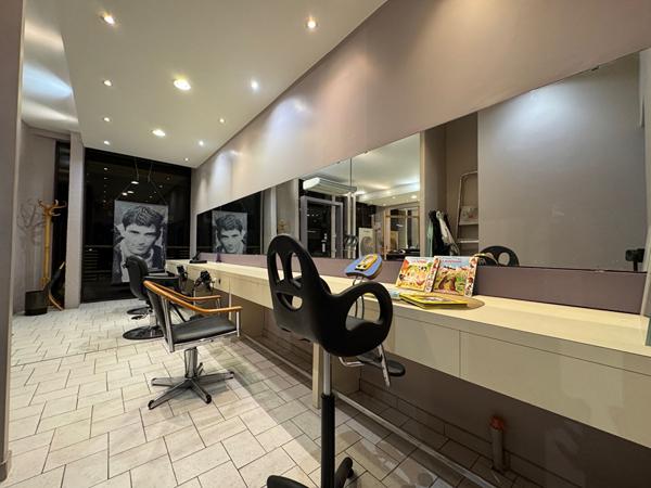 La Fourragère 13012 Fond de commerce salon de coiffure esthétique