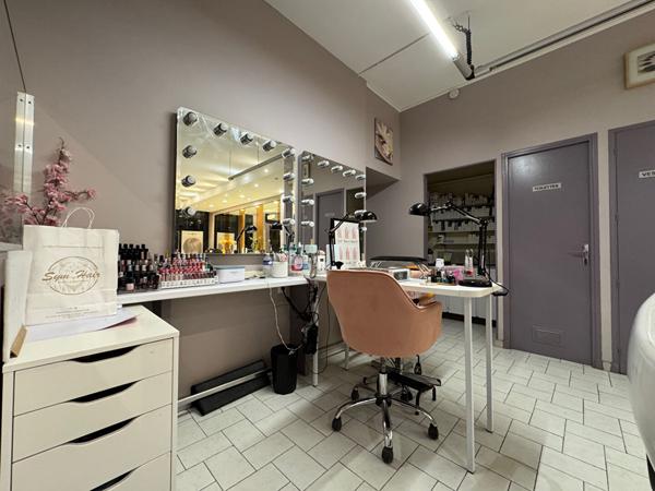 La Fourragère 13012 Fond de commerce salon de coiffure esthétique