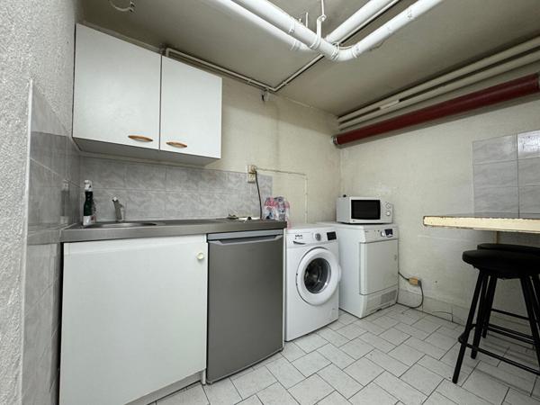 La Fourragère 13012 Fond de commerce salon de coiffure esthétique