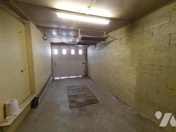 A Saint Pierre du Regard une maison d'habitation de plain-pied  de 6 pièces principales à rénov...