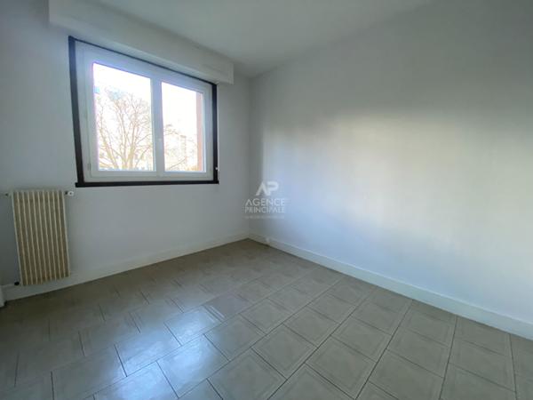 Appartement Nanterre 2 pièce(s) 39 m2 €245 000 ** - Référence 15087