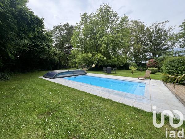 Pavillon 8 pièces de 226 m² à Seclin (59113)