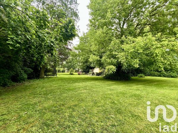 Pavillon 8 pièces de 226 m² à Seclin (59113)