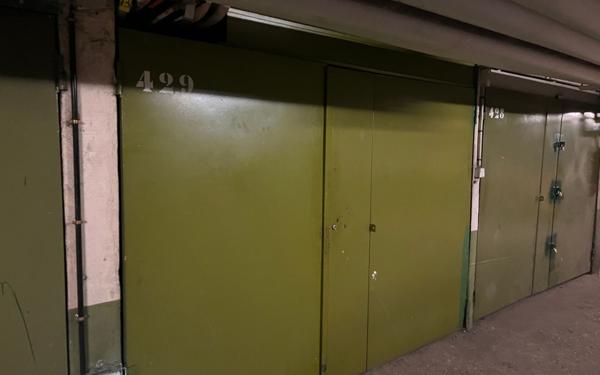 Stationnement à louer    Paris 13