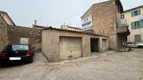Parking / box Saint Maximin La Sainte Baume 64 m2