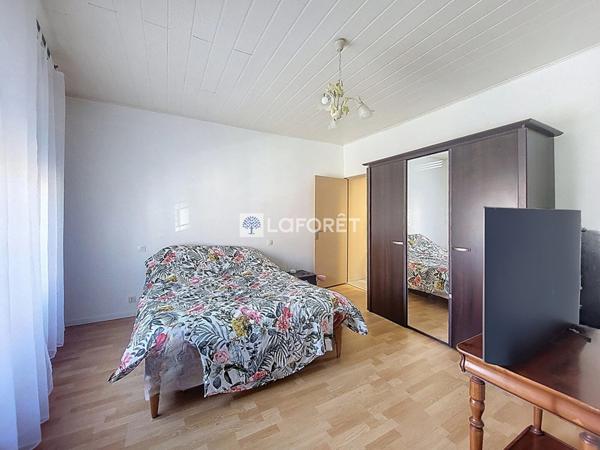 Achat maison près de TERGNIER - 9 pièce(s) - 296 m² - 359 900 €