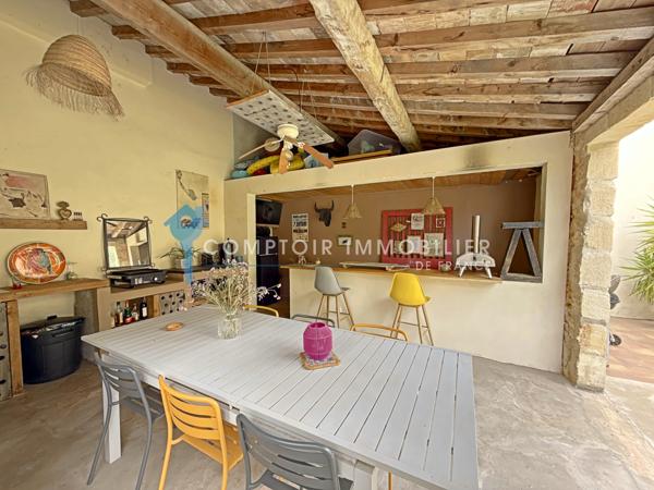Maison
                                                                                                                                                                                                                                                                                                                        5 pièce(s)                                                                                                                                                                                                          4 chambre(s)                                                                                                                                                                                                          160  m²