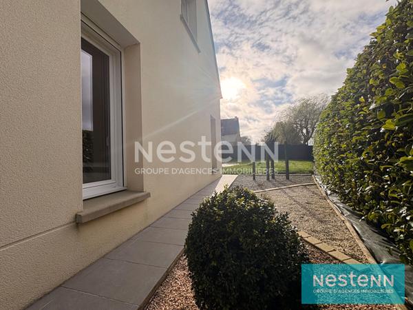 A vendre MAISON CONTEMPORAINE aux portes de LAMBALLE vivable de plain pied