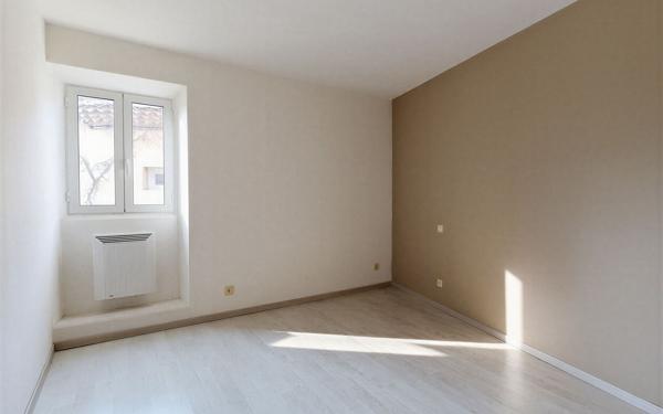 Maison à vendre    3 pièces • 79,93 m2 Bouc-Bel-Air