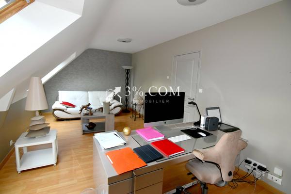 NIVILLAC, MAGNIFIQUE PROPRIÉTÉ HAUT DE GAMME DE 261 M² EDIFIÉE SUR UN MAGNIFIQUE TERRAIN ENTIÈREMENT CLOS DE 3 Nivillac (56130)