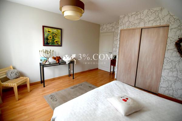 NIVILLAC, MAGNIFIQUE PROPRIÉTÉ HAUT DE GAMME DE 261 M² EDIFIÉE SUR UN MAGNIFIQUE TERRAIN ENTIÈREMENT CLOS DE 3 Nivillac (56130)