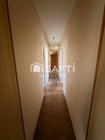 APPARTEMENT 4 PIECES 3 CHAMBRES DE 78 M2 AVEC BOX ET CAVE AU SOUS SOL