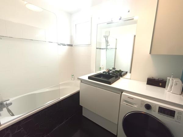 Magnifique Appartement 2P avec Extérieur au pied de la Gare RER de Cergy-le-Haut