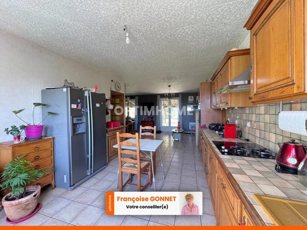 Maison de Plain pied - 85 m² - 4 Pièces - 112 000 €